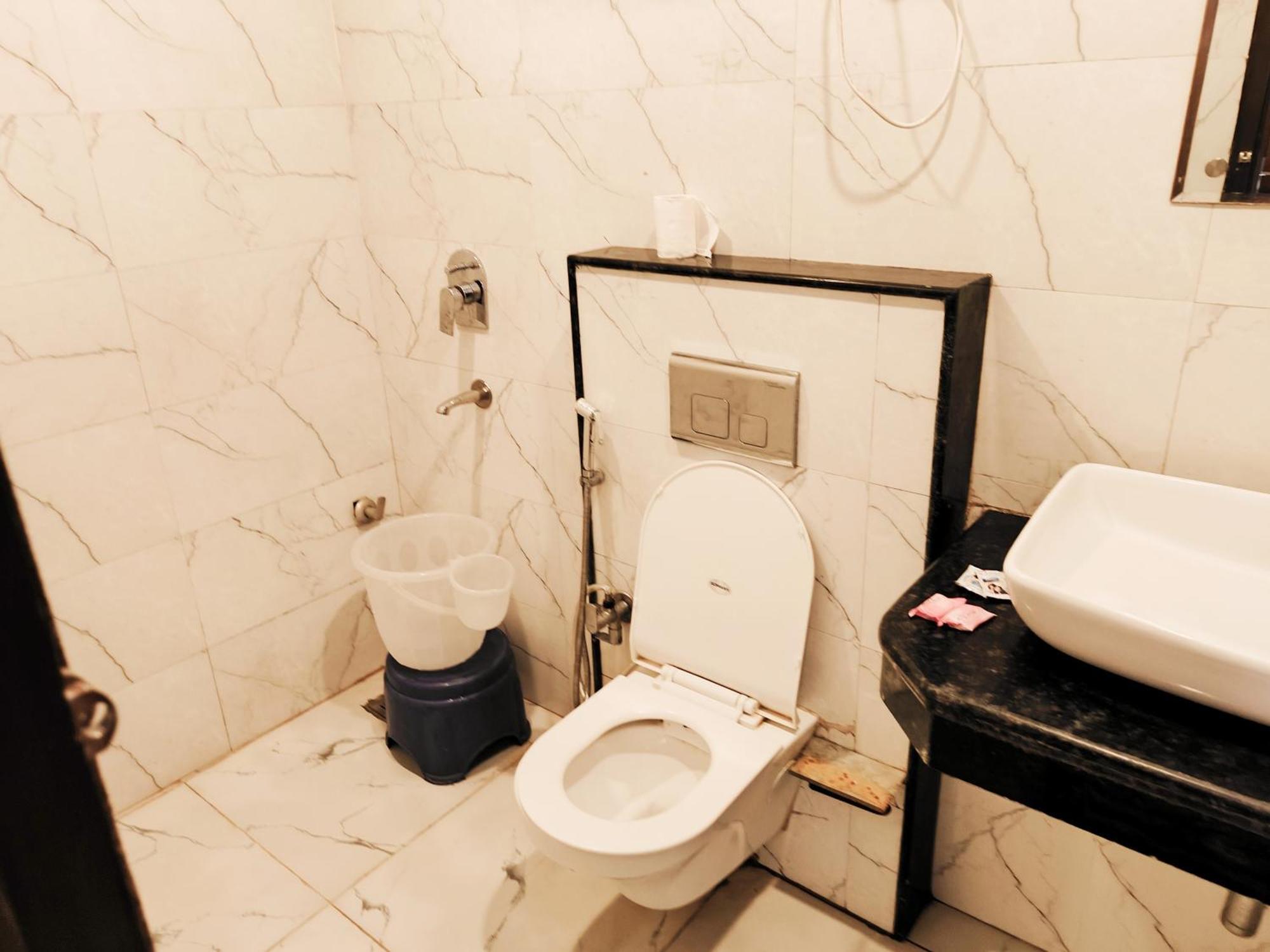 Tela Plaza Near Igi Airport Delhi New Delhi